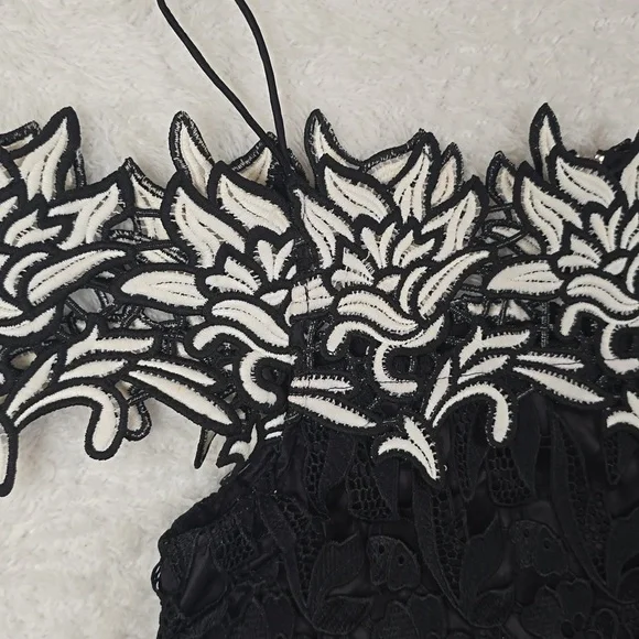 TopShow Romantic Goth Black Lace Off-Shoulder Bardot Top Sz.4 - Picture 2 of 11